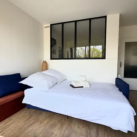 Entre Gare Et Foret Apartment *