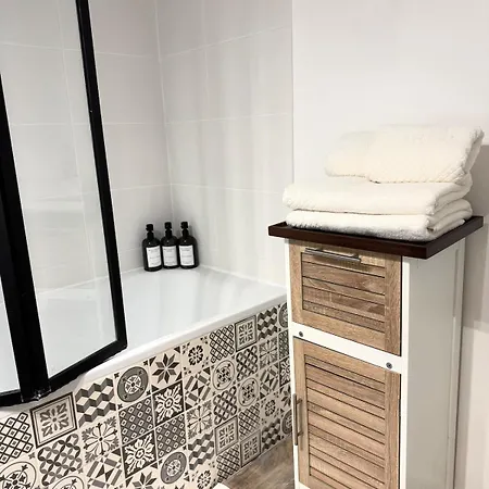 Apartment Entre Gare Et Foret